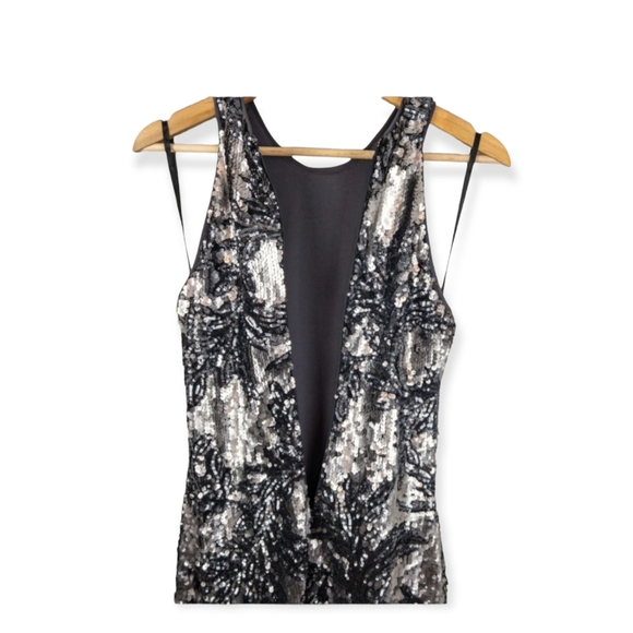 Le Chateau black and silver sequin dress - Picture 2 of 4